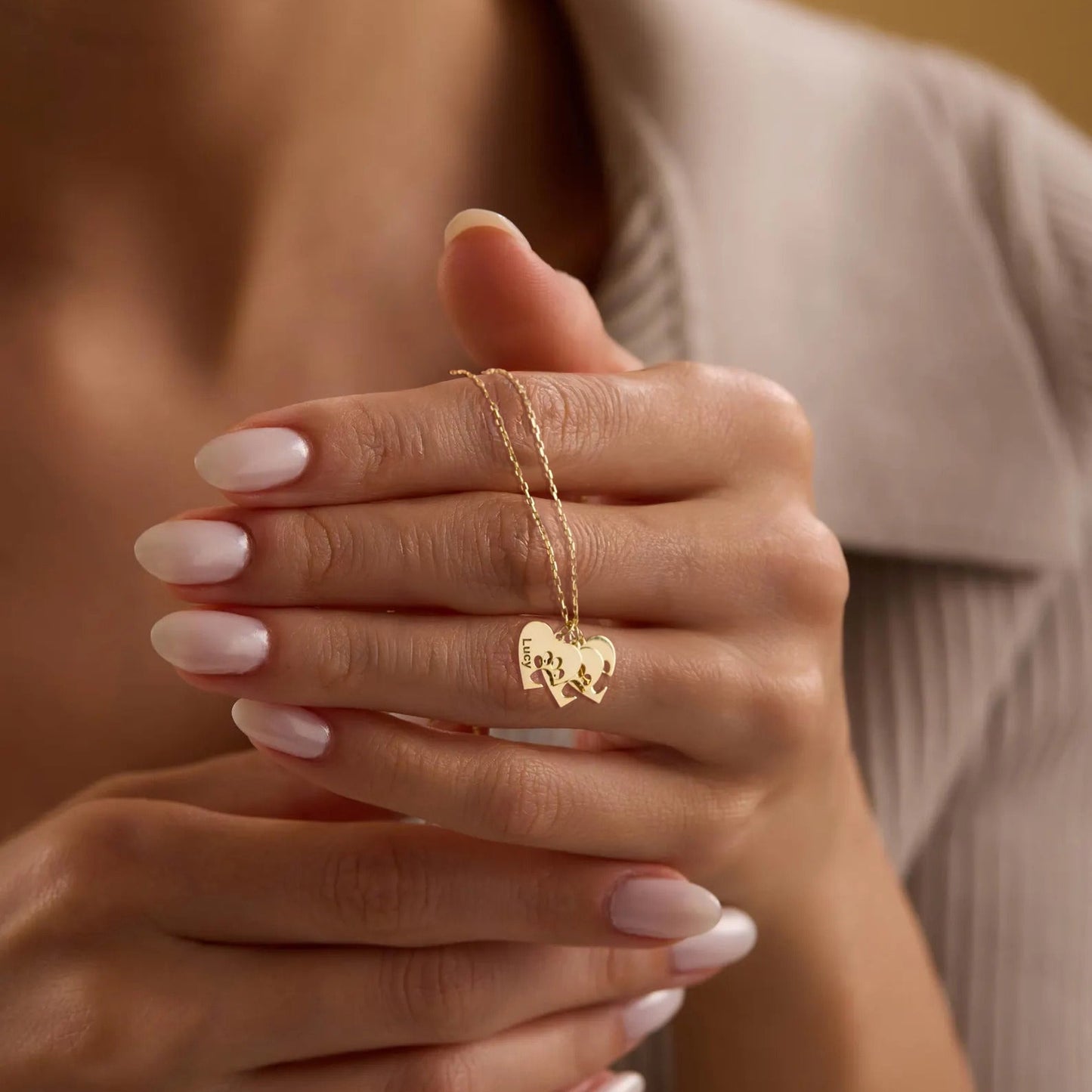 Personlig halskæde med pote hjerte og navn